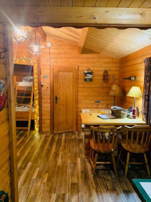 Honeybear Hideaway Cabin هايوارد المظهر الخارجي الصورة